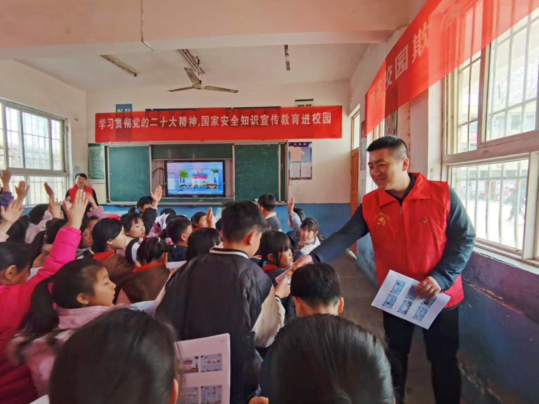 “把駐村第一書記聯合起來！” 河南省周口市法學會探索普法新模式助力鄉村振興